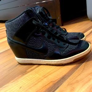 Women’s Nike wedge sneakers
